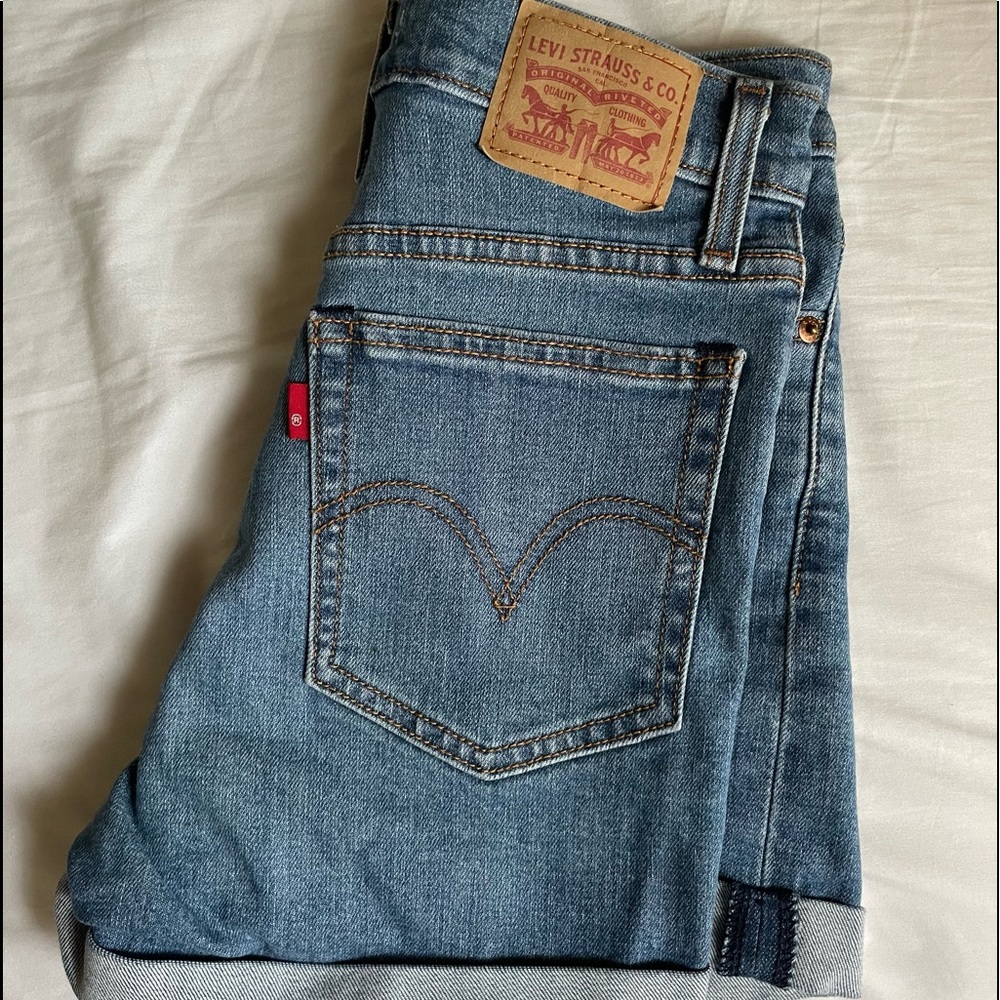 Levi’s wedgie short